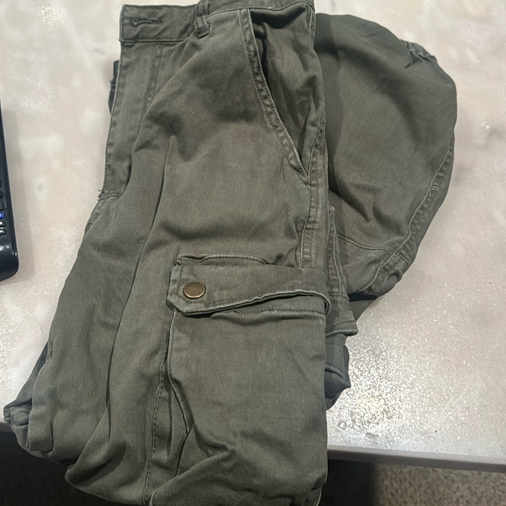 Army green pants good material